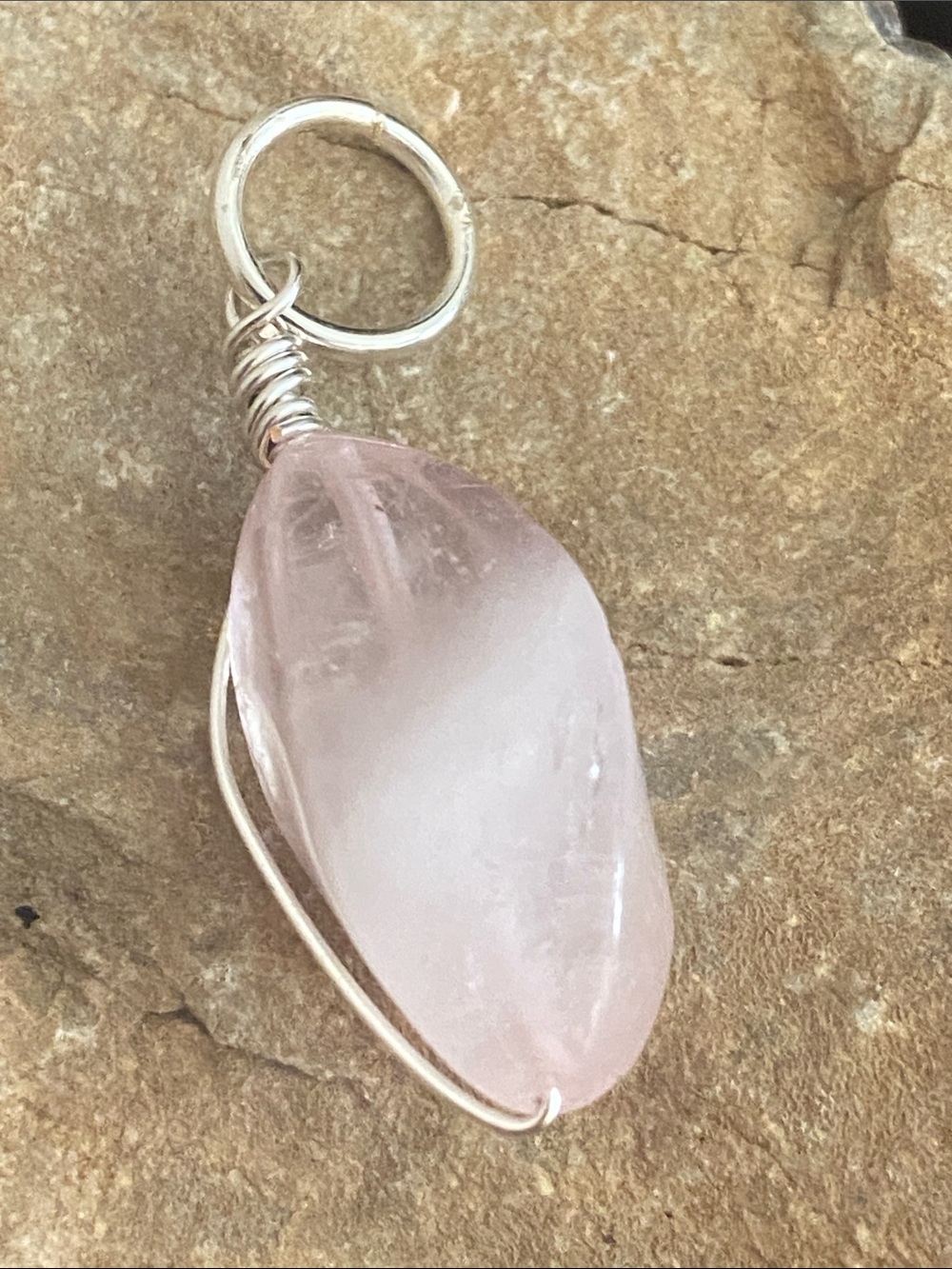 5/$10❤️❤️❤️NEW Handmade Rose Quartz Stone Charm Pendant